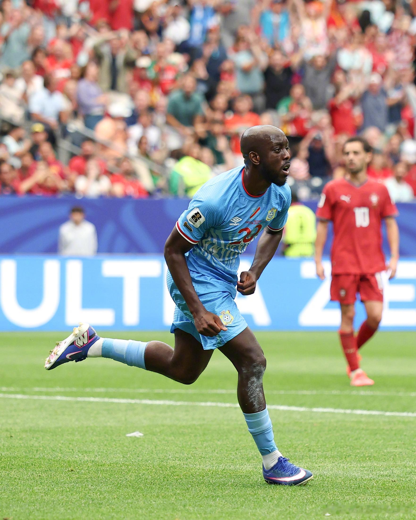 葡萄牙后防漏人，维萨头球破门⚽民主刚果1-1葡萄牙葡萄牙vs民主刚果世界杯民主刚