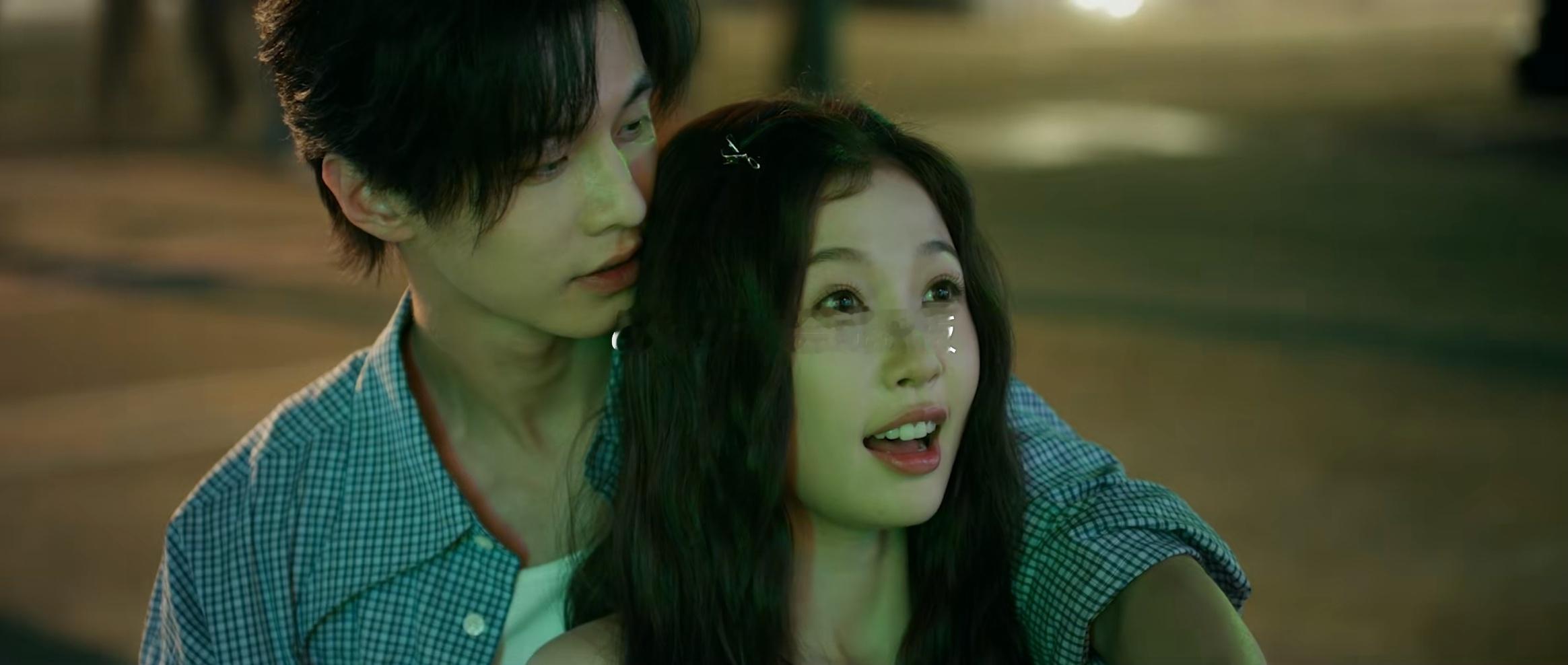 《双轨》空降🥝，破镜重圆设定，在爱奇艺首播就连更六集，开头挺吸引人的 