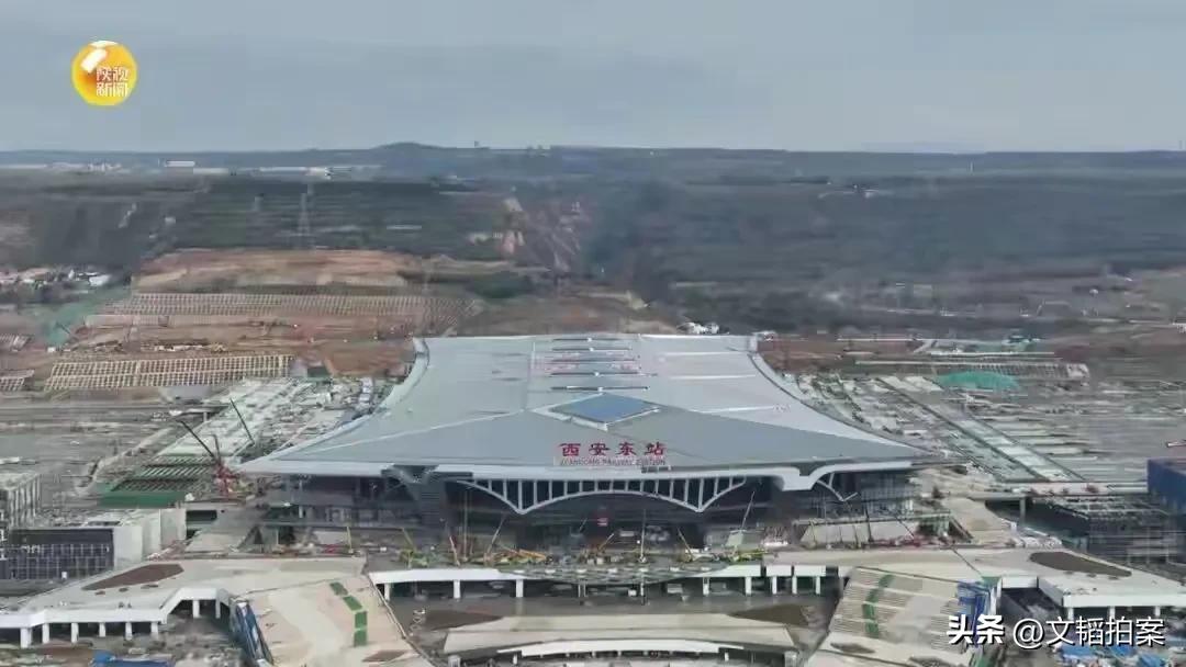 长沙西站比重庆东站和西安东站早开工，结果重庆东站去年就建成投用了，西安东站202