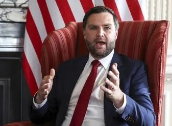 美国就进口俄罗斯石油问题惩罚印度。

关于美国为何双标对待中国和印度的问题，万斯