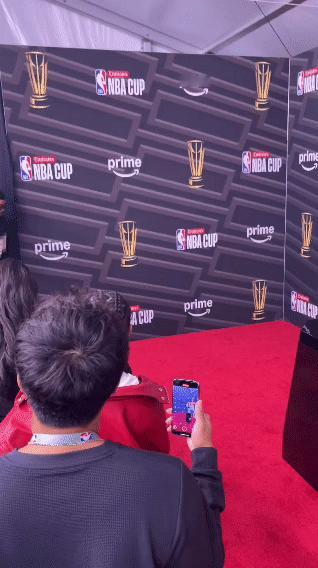 不信邪！唐斯谈赛前摸奖杯：

“我才不管什么魔咒。”

“我不信这个。”

“有