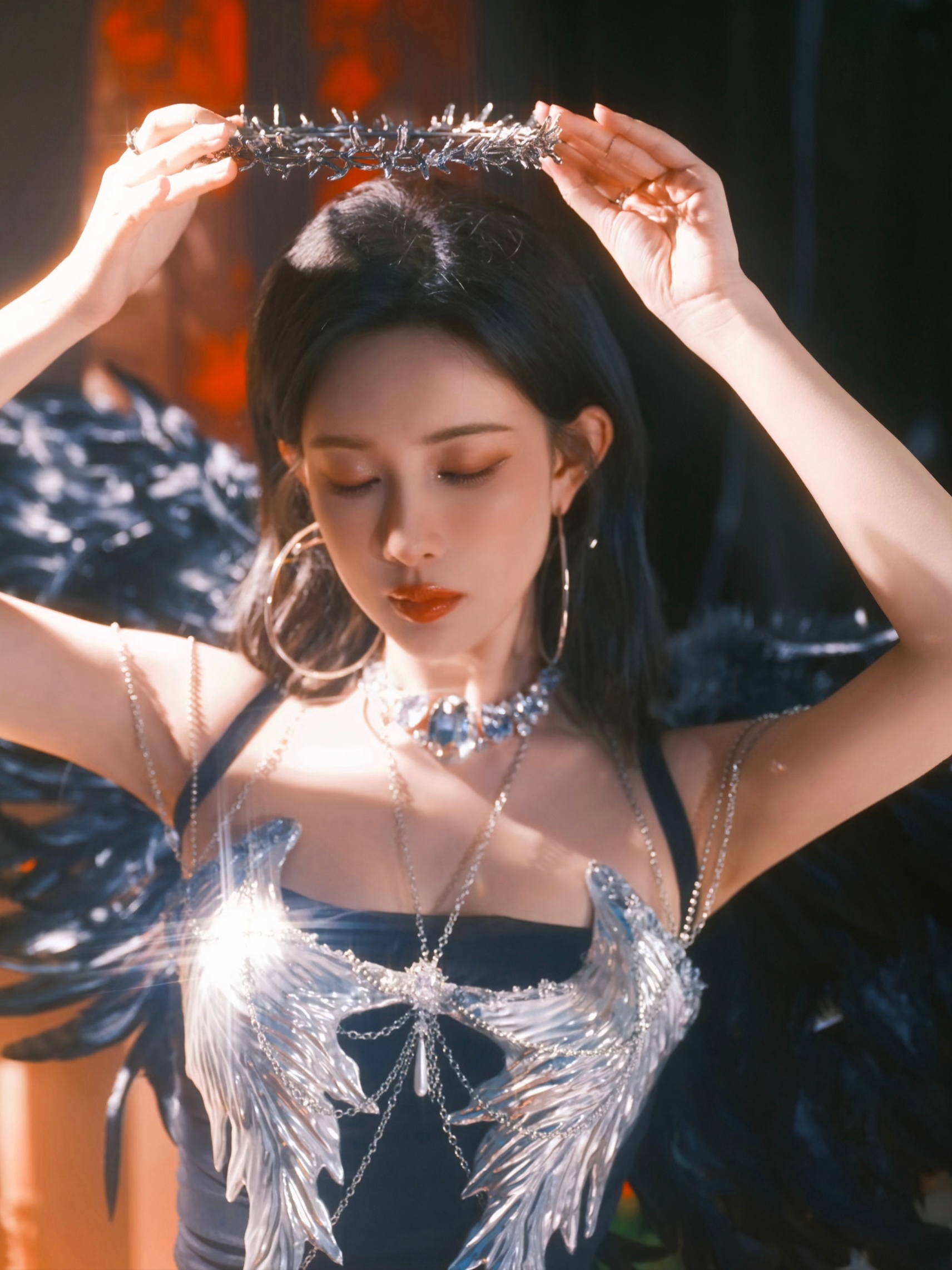 孟子义最新物料，为自己戴王冠的女王[好喜欢] ​​​