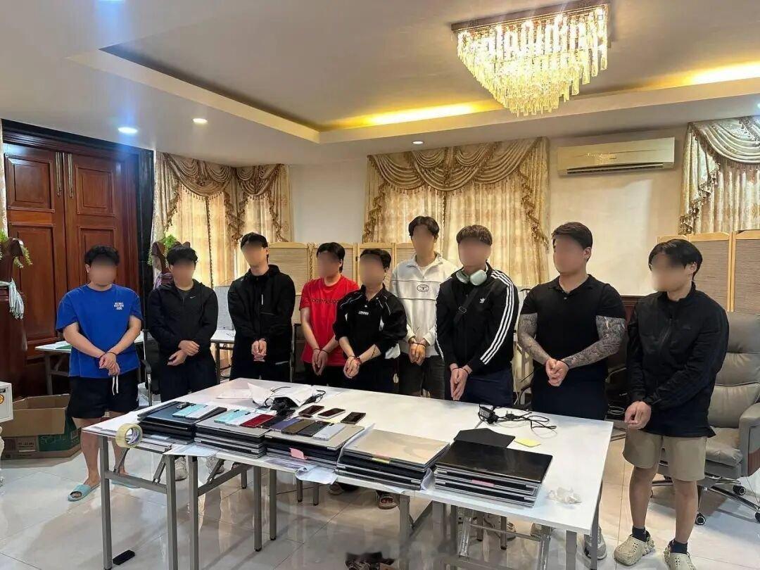 32名韩国人在柬埔寨涉诈被抓当地时间1月5日，柬埔寨国家警察总署执法力量在首都金