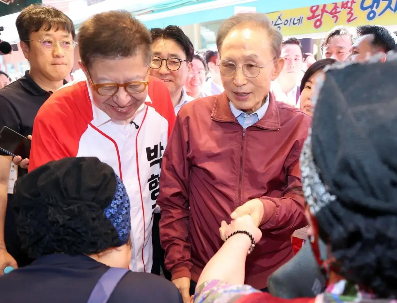 韩国6.3号地方选举进入白热化阶段，国民力量党请出前总统朴槿惠和李明博助阵，试图