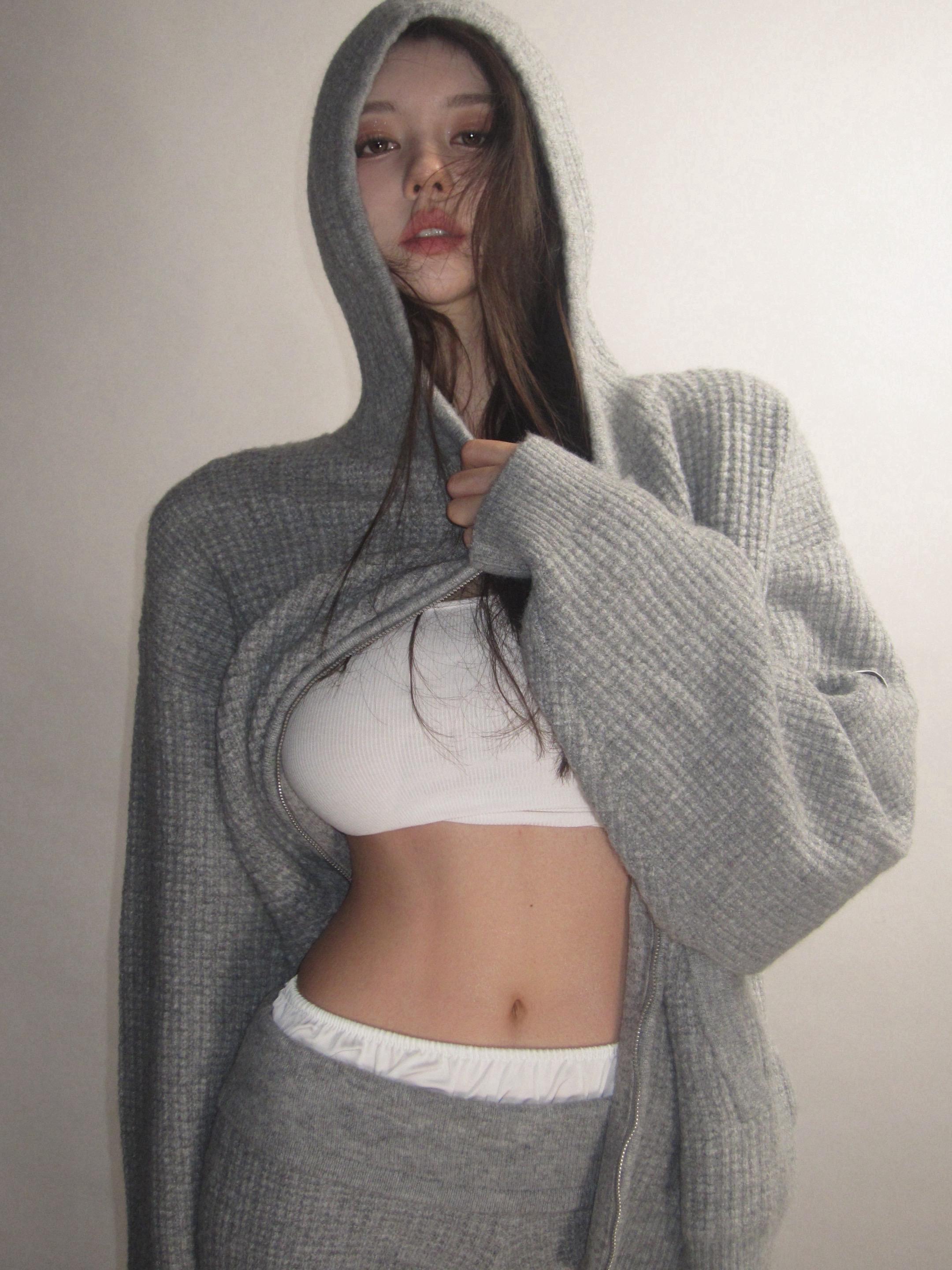 你说灰色是你最爱的颜色。