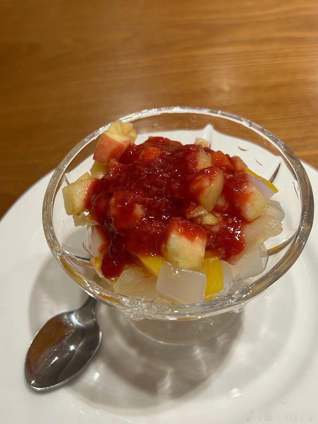 萨莉亚新菜单终于吃到鲍师傅的芋泥蛋挞#美食分享# ​​​
