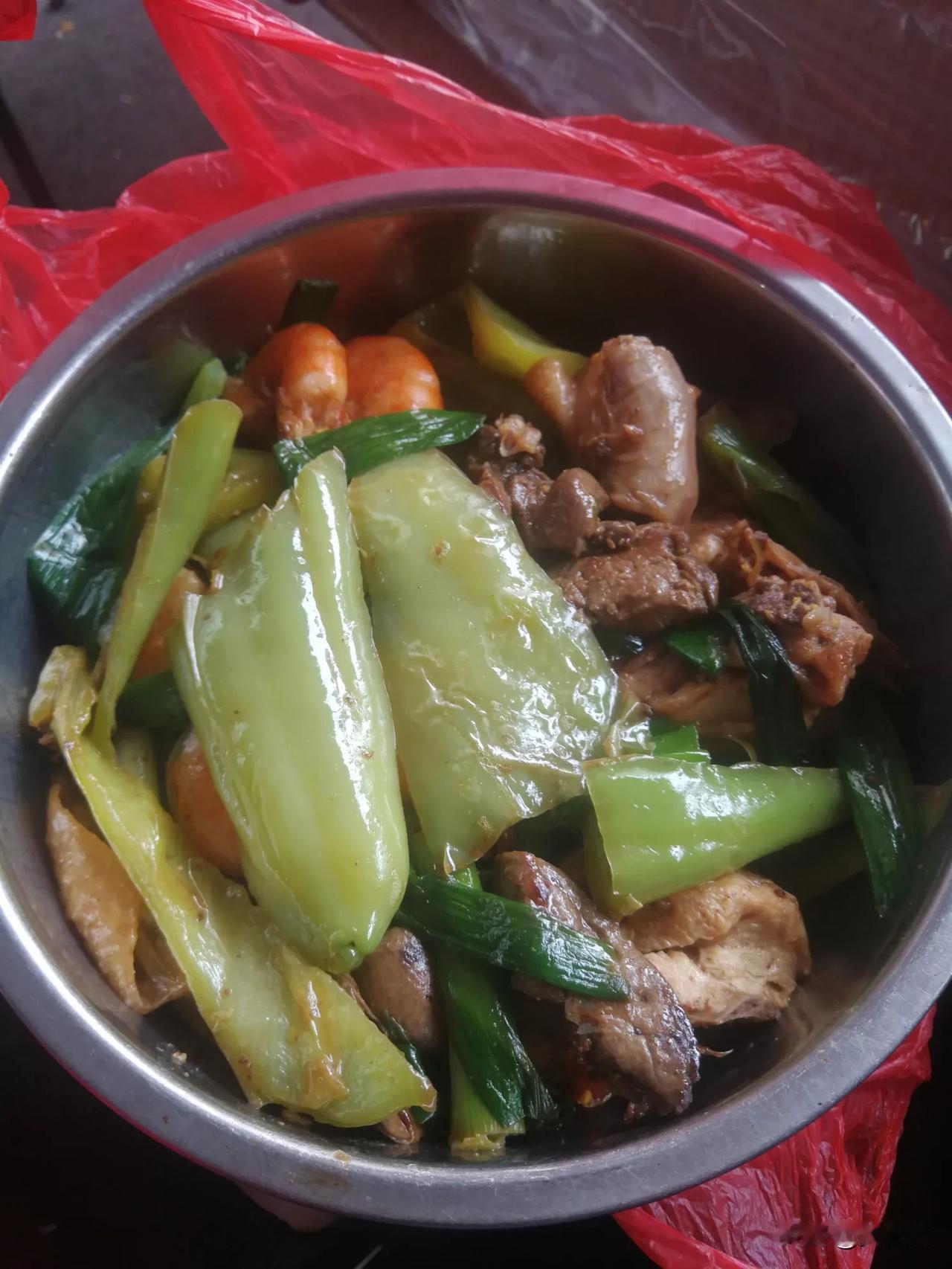 感谢堂弟送来的午餐！