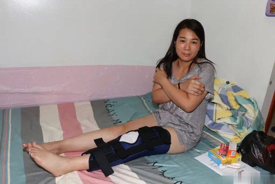 【美国梦，已骨折】8月29日，34岁的女性华人徐亚男在乘坐纽约地铁时，在曼哈顿下