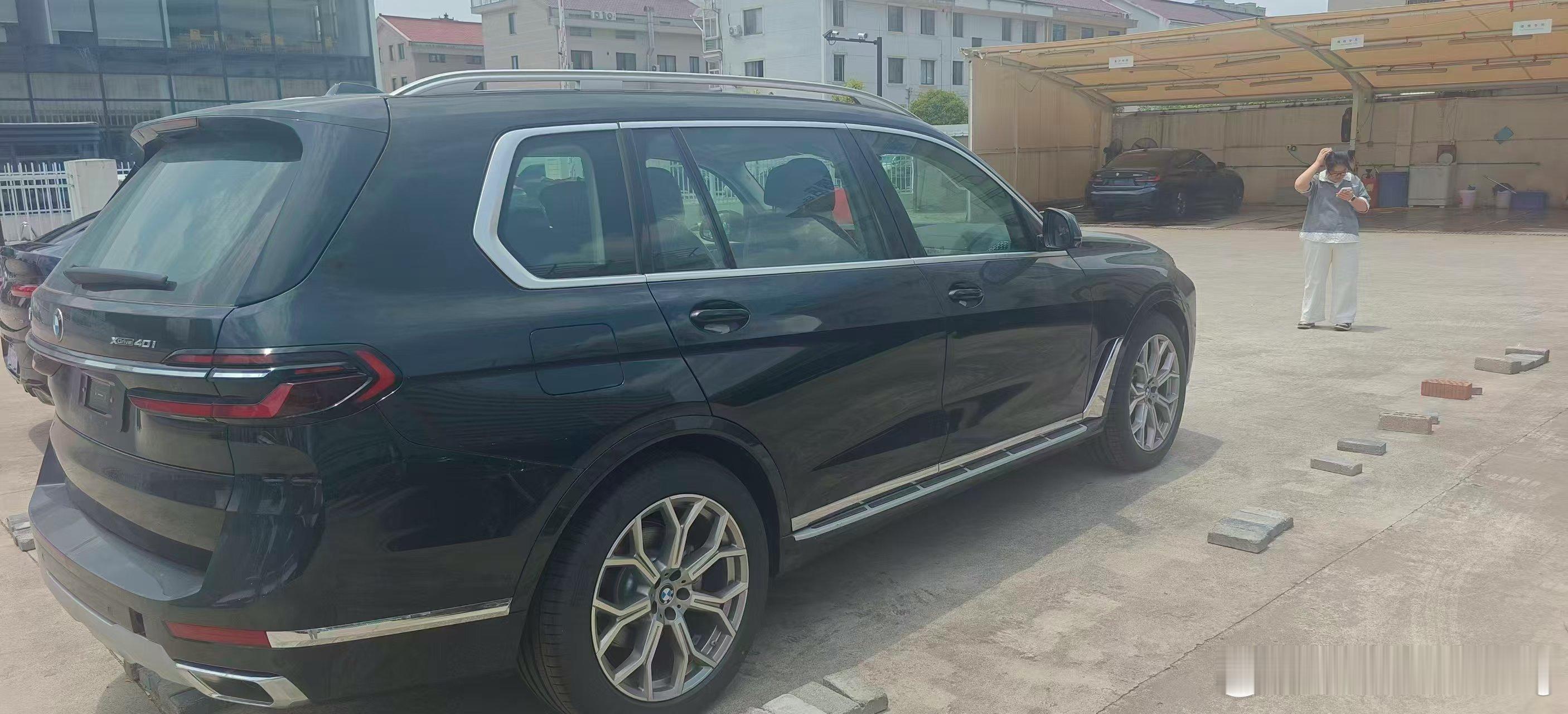 宝马X7 已经交付 客户就是想买新能源都有，就想买汽油车… 