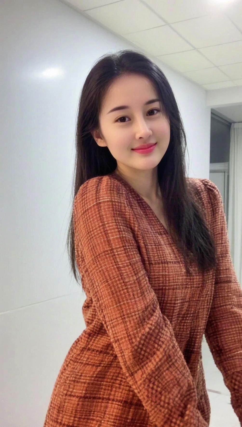 创作者扶持计划 笑容最治愈的女孩  抖音ai创作 甜系女孩已上线 美出高级感