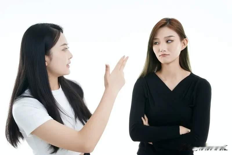 女生不结婚生孩子，法律层面是可行的。《民法典》等规定，非婚生子女和婚生子女享有同