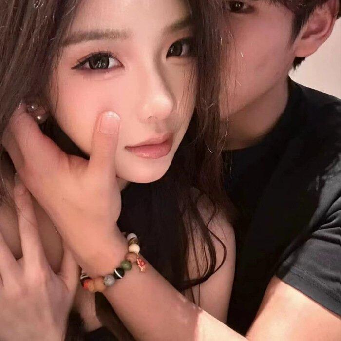 情侣头像｜真人头像｜暖色系｜你一出现，别人就显得不过如此 ⋆ ₊ ﾟ ☽ * ₊