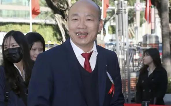 韩国瑜把自己与江启臣的搭配比喻为美国目前胜选的川普与万斯。

我觉得韩国瑜能说出