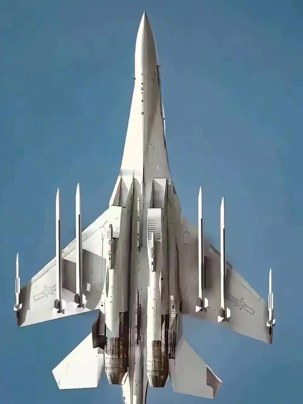 当西方国家还在为“发现即摧毁”欢喜时，中国却搞起了“锁定就绝杀”的战争法则。
以