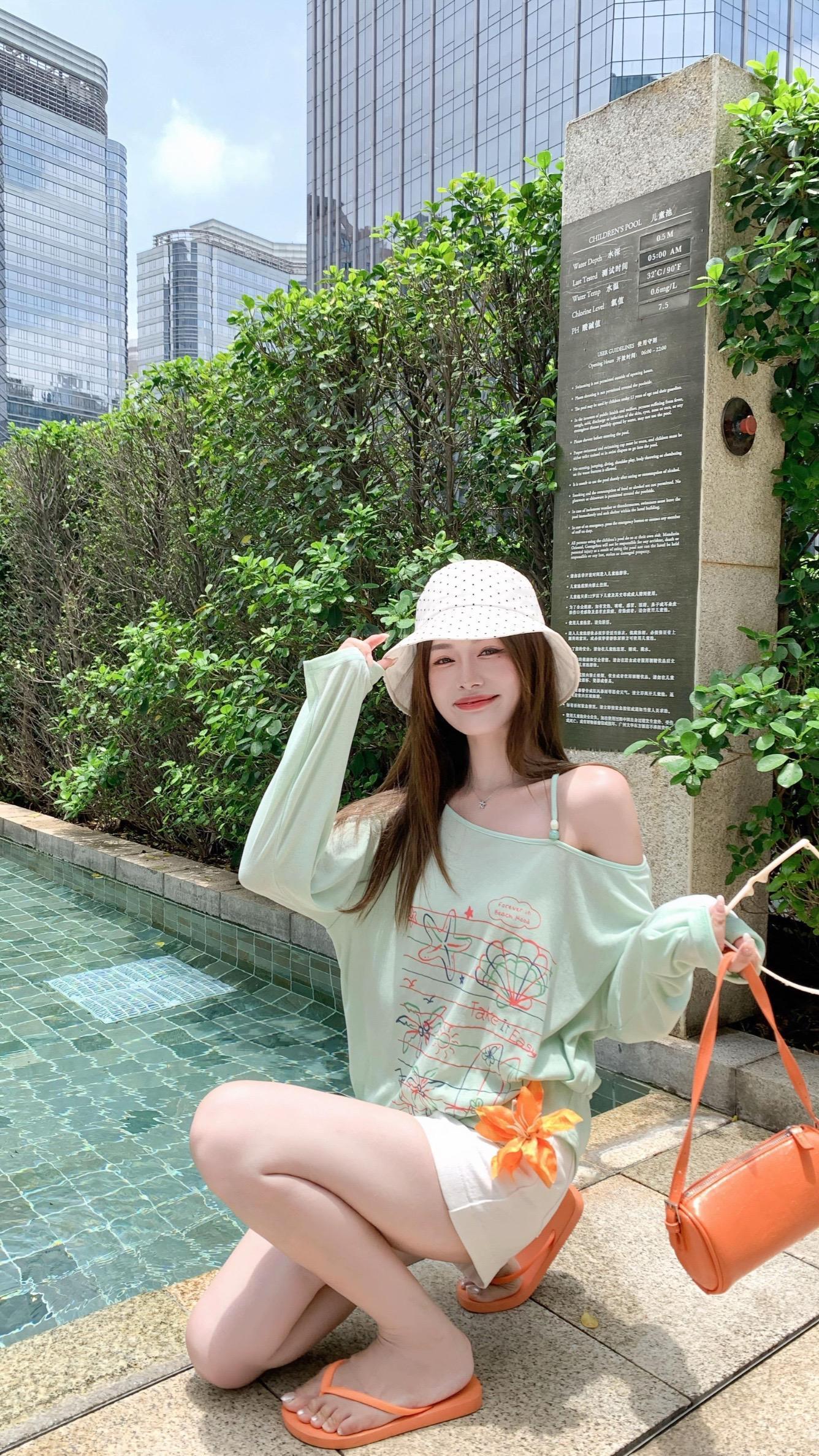薄荷绿与橘子味的夏天。