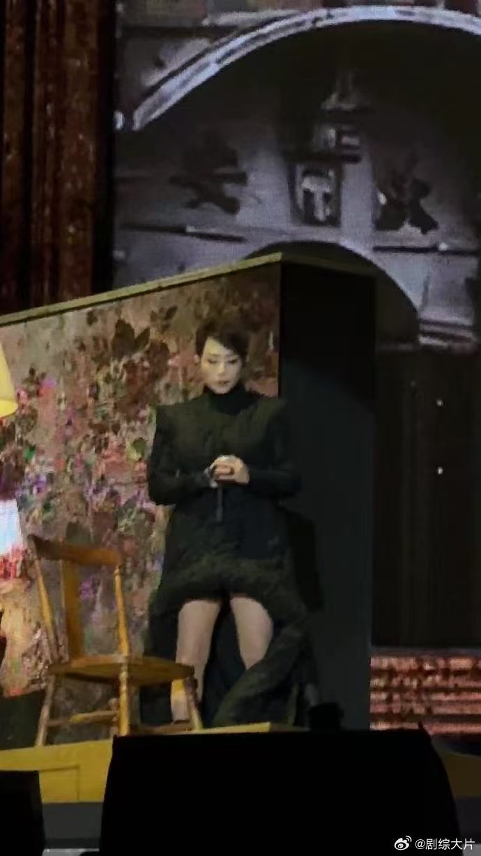林忆莲天津演唱会全妆我真会谢，林忆莲天津场全妆状态超好，和天津适配度100%，爱