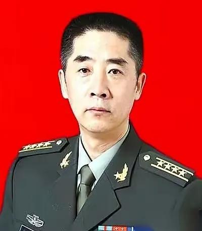 最近，海内外多家媒体都在转发军事专家杜文龙的一段点评，直接把日本的一个新动作扯到