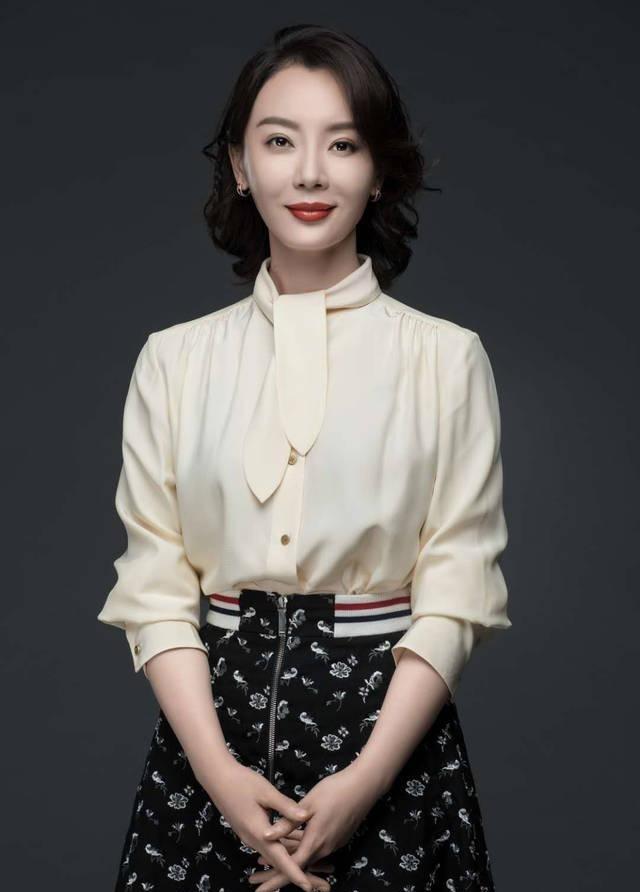 2007年，陈数和赵胤胤认识15天，赵胤胤用一只手表向陈数求婚被拒绝，陈数说：“