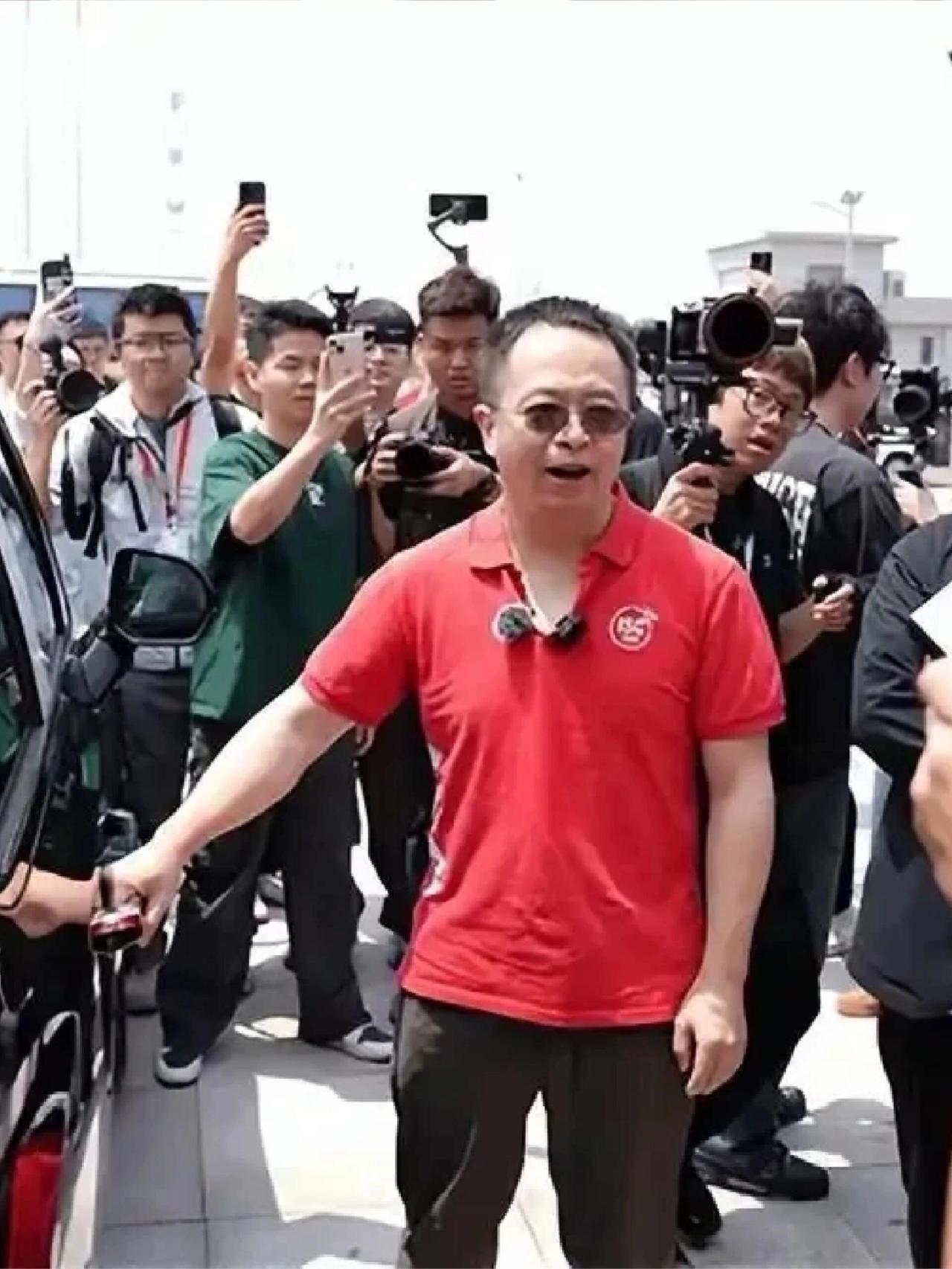 周鸿祎“消失”了？曾经新能源圈最活跃的男人去哪了？

你有没有注意到，最近的周鸿