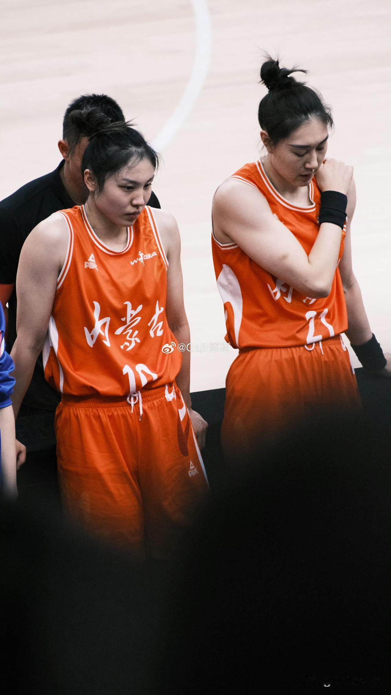 2025年11月1日，有消息称内蒙古女篮已正式宣布退出新赛季WCBA联赛，篮协也