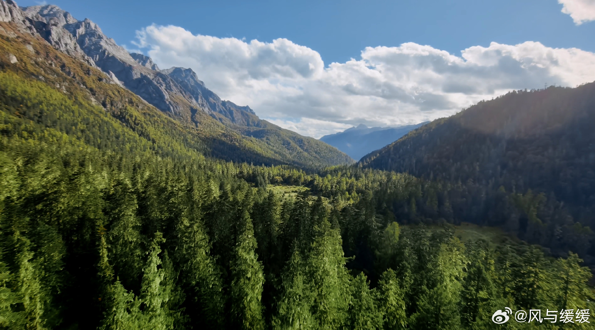 华为MateX7影像实力有多强这确定不是单反拍的？色彩还原度高的同时，还给专门搭