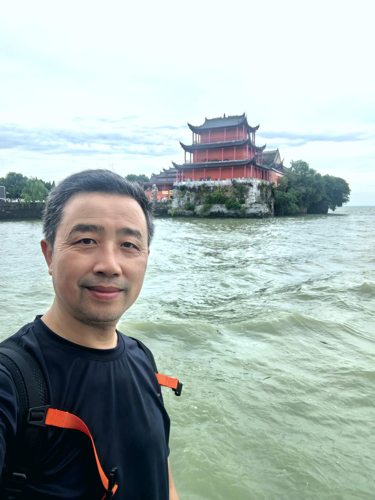 今天是我戒酒第356天，距离满一整年还差9天，正式开启周年倒计时。
 
退休之后