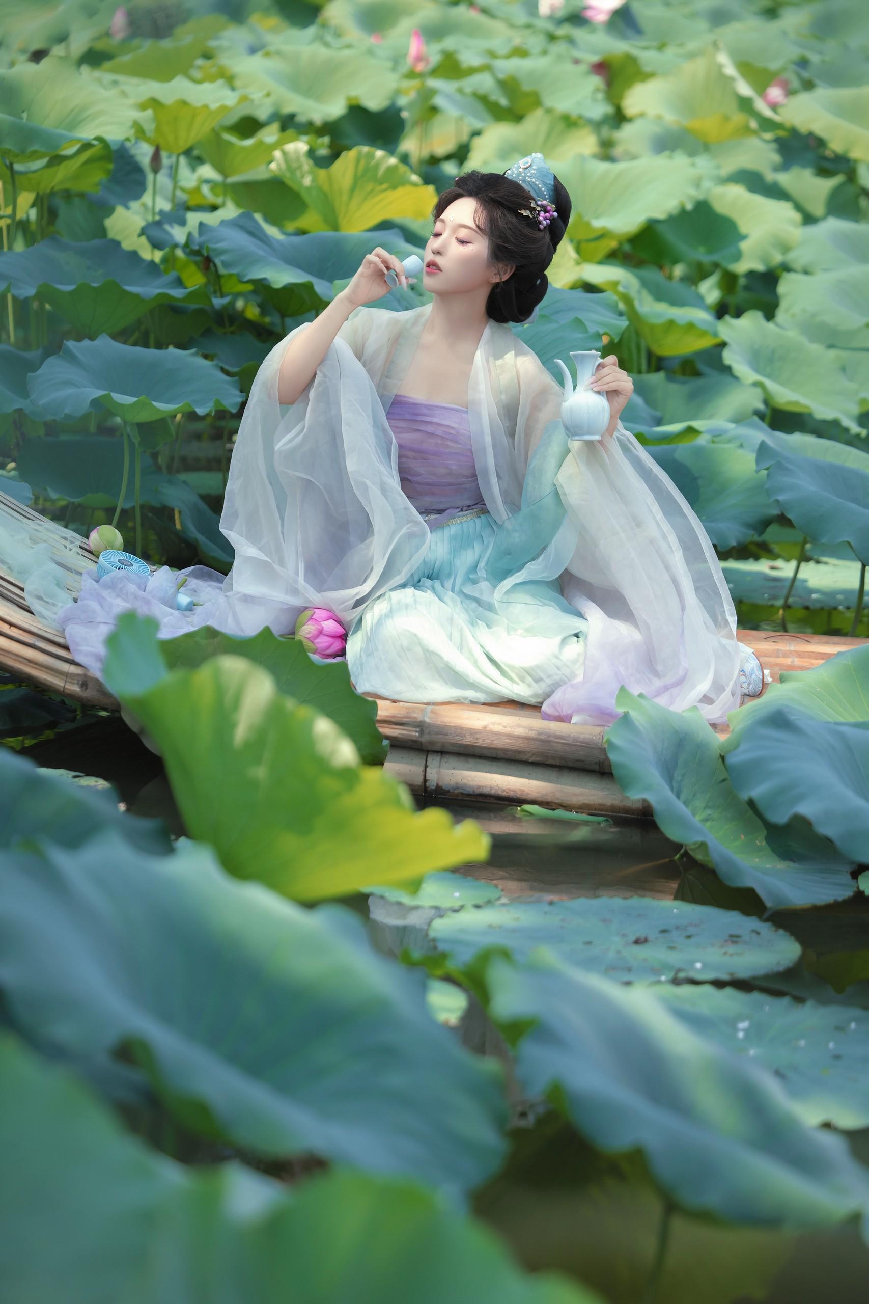 “沉醉不知归路”。去年在呈坎的客片啦 宋制