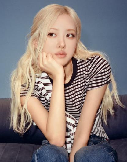 朴彩英拒绝100亿韩元中国奶茶代言 据韩媒消息，BLACKPINK成员朴彩英拒绝