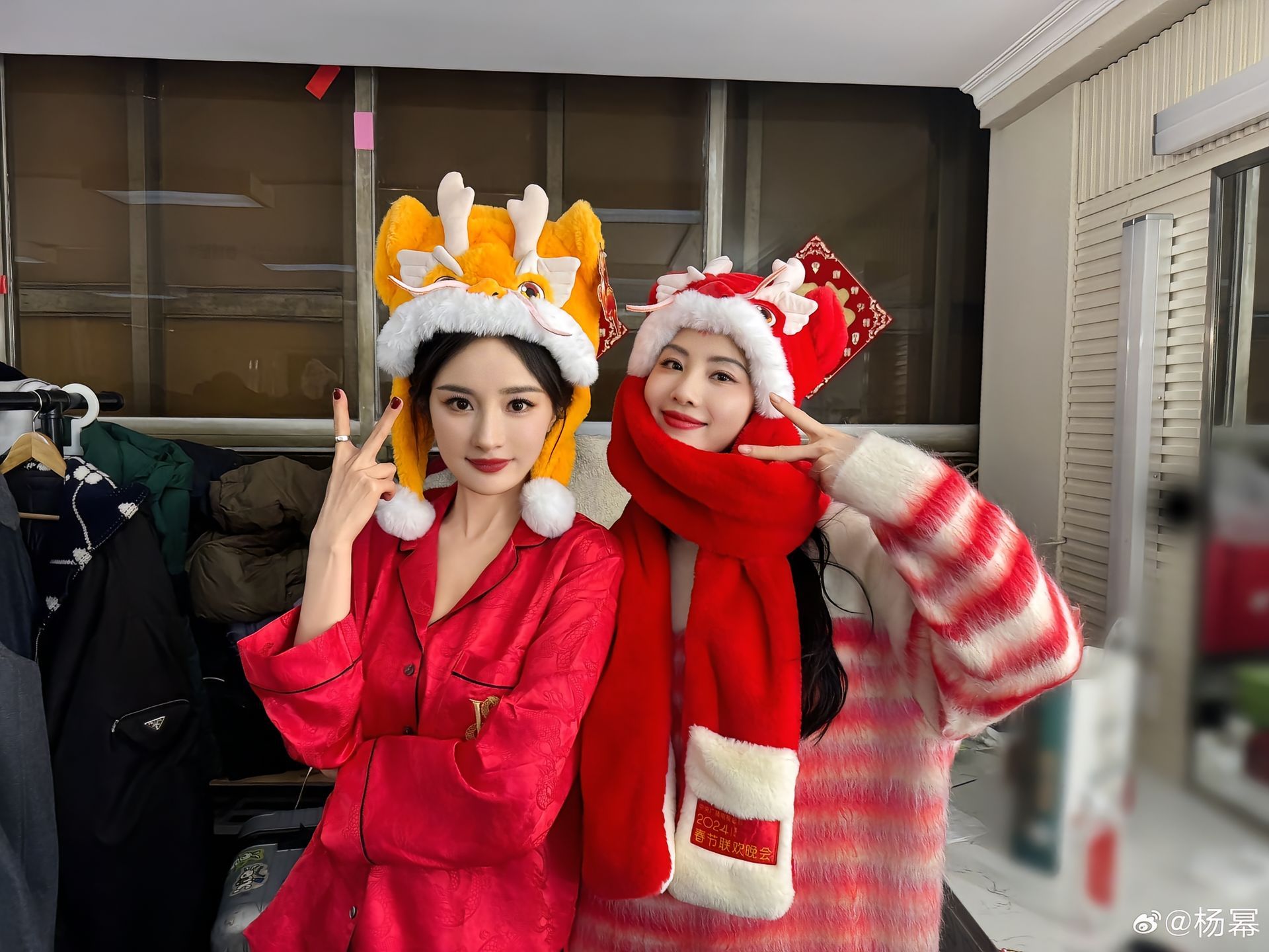 诗幂这个甜杨幂刘诗诗内娱最稳的友情又上线了杨幂刘诗诗内娱最稳的友情又上线了，诗幂