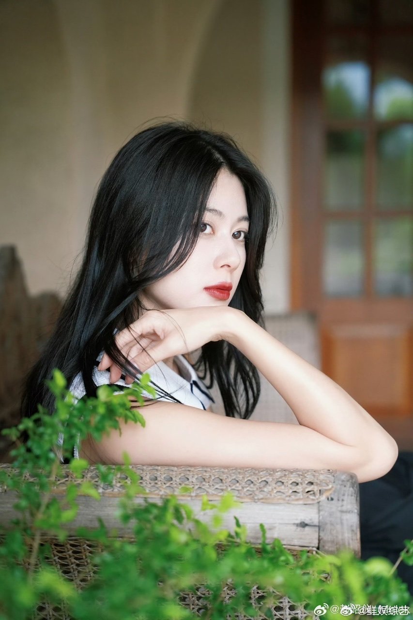 赵昭仪的眼神一点不清白 毕雯珺与张予曦的互动甜到心巴，赵昭仪的眼神却充满“故事感