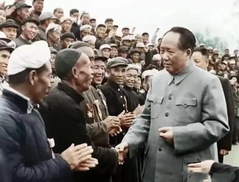 要当官就必须到基层体验生活民情！要接地气才能干实事出成绩！不然怎么说没群众调查就