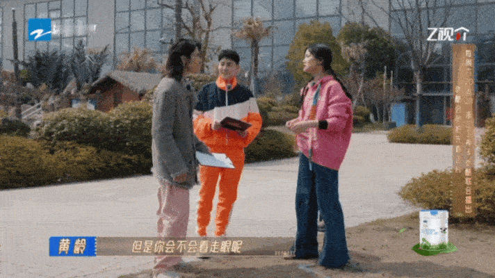 #向佐给黄龄忽悠瘸了# ​​​不得不赞，向佐的口才绝佳，连班仔都佩服得五体投地。