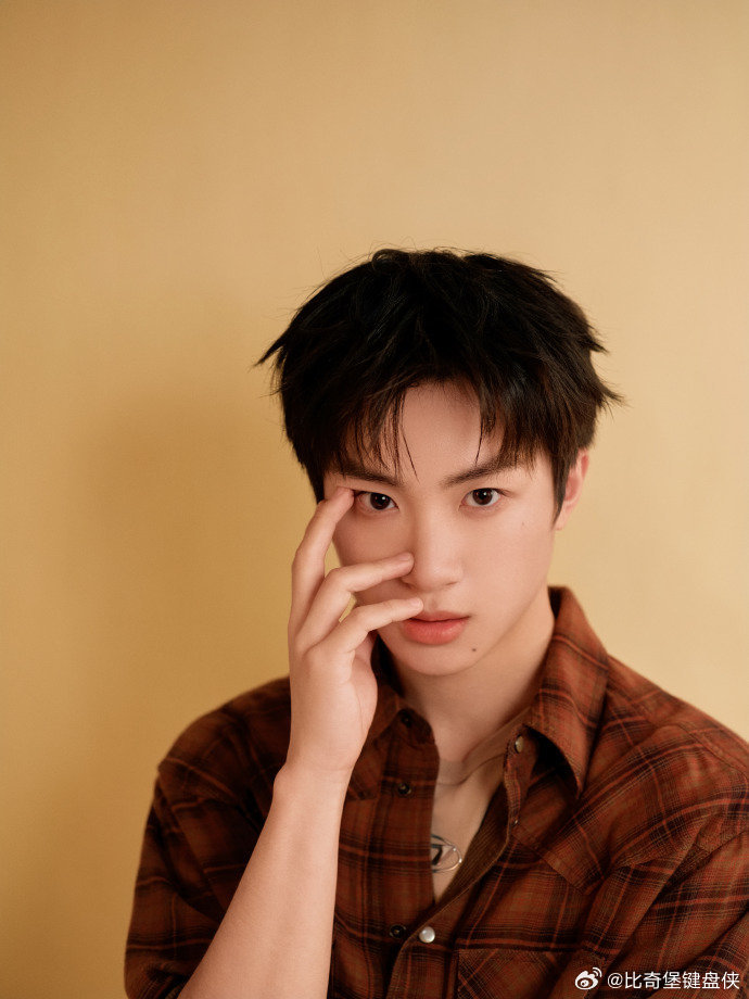 奋斗吧人生 陈曦然真的太圈粉！真诚、努力、有灵气，在 奋斗吧人生演员篇开播 里轻