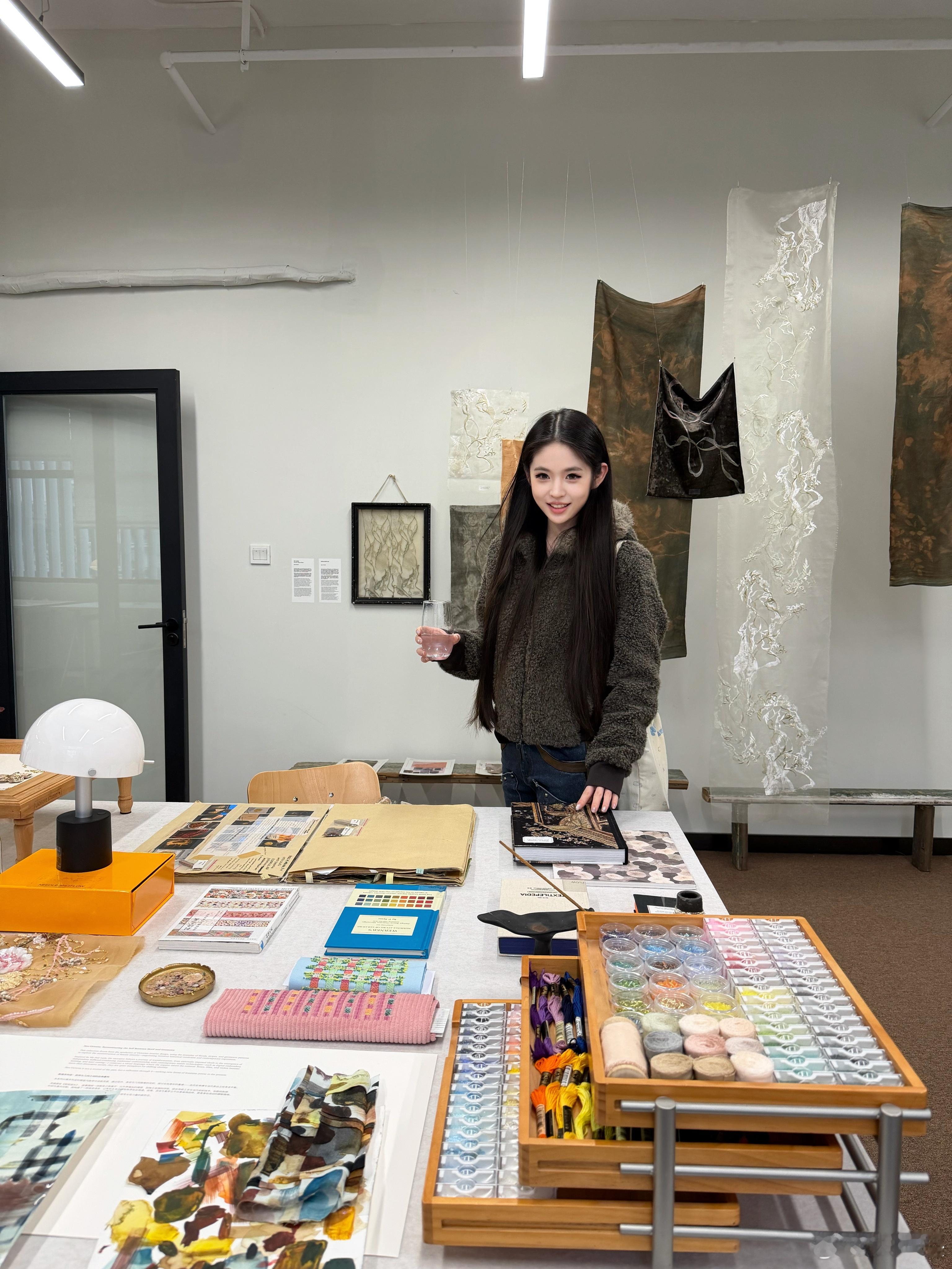 cos一下hotnerd女👓 