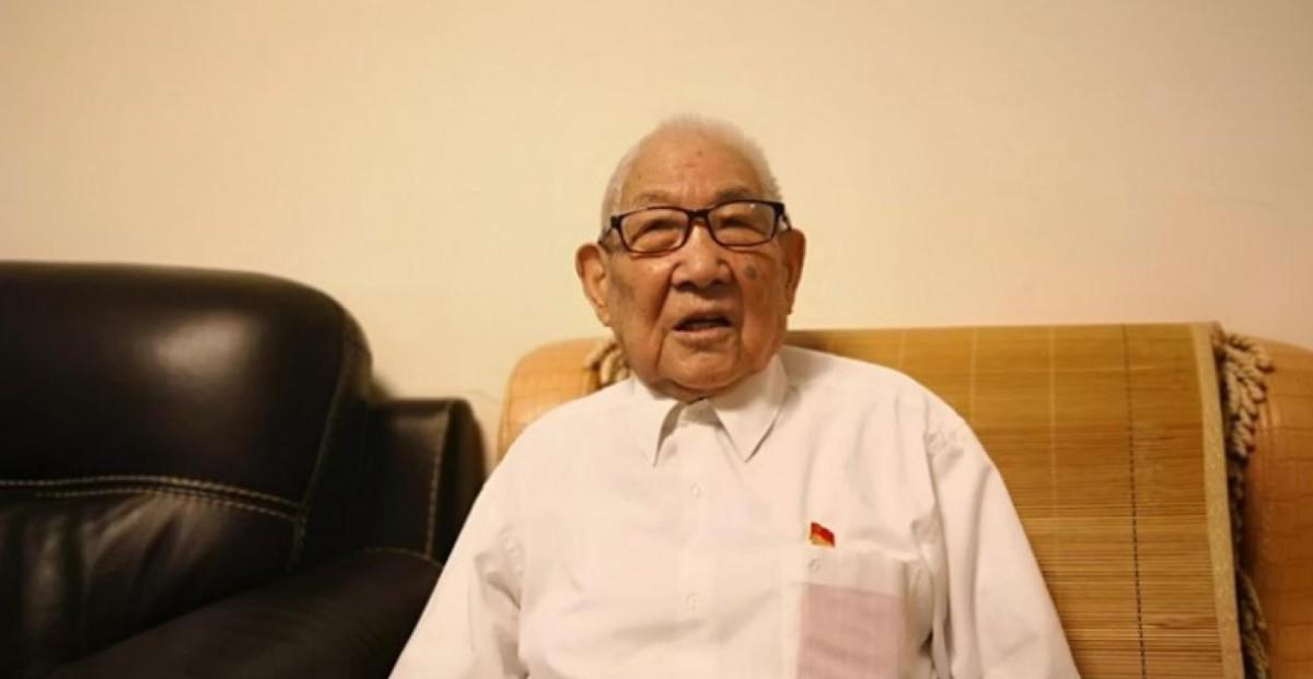 93岁医生默默奉献数十载，政府信息采集过程中意外发现老人竟是取得特等功荣誉的无名