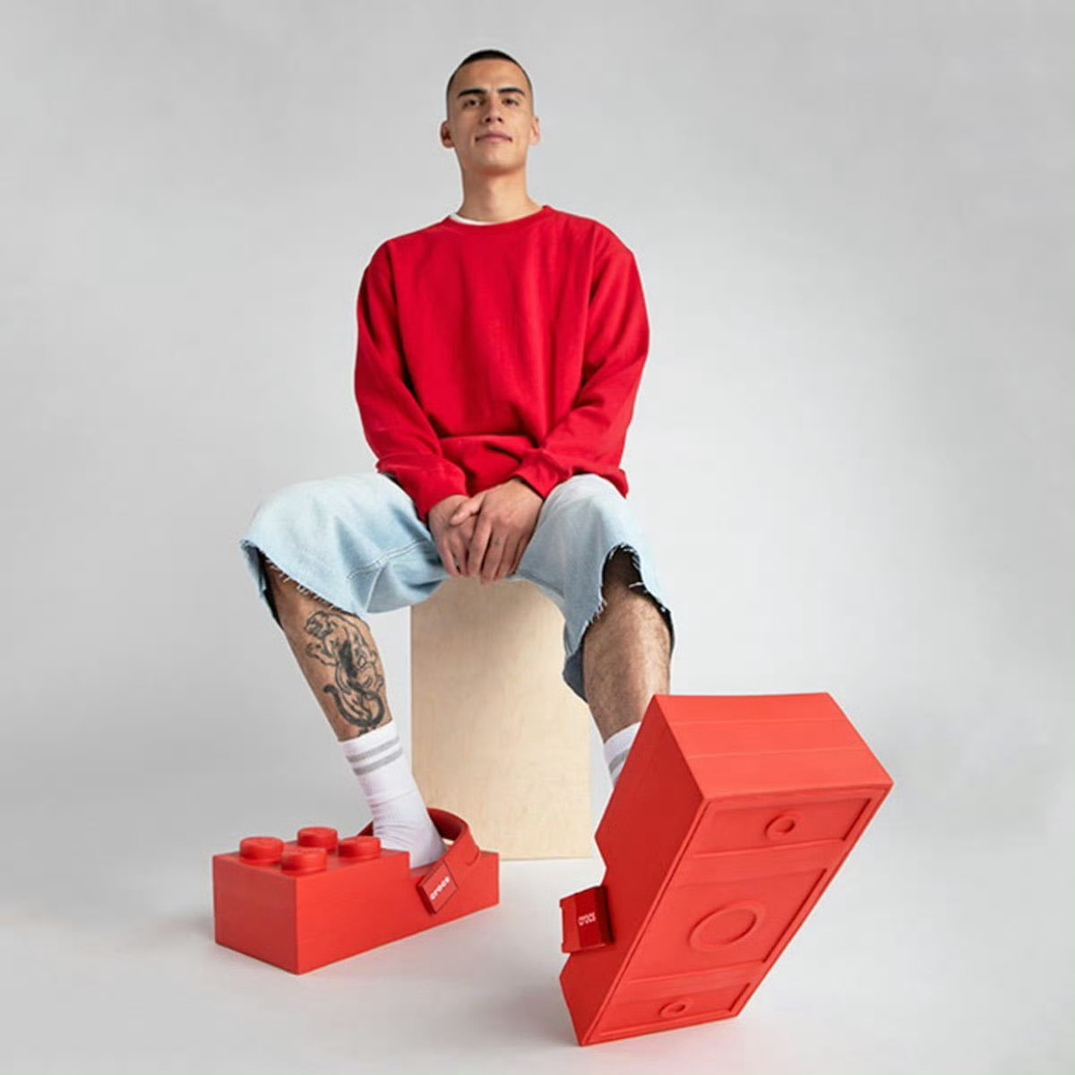 乐高鞋了解一下 1千多块钱 想不想买？ 好像没法开车… 