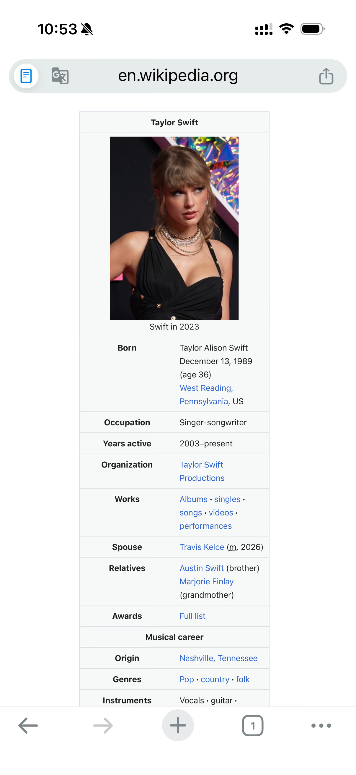 霉霉Taylor Swift的维基百科页面已更新：2026年已婚，配偶Travi