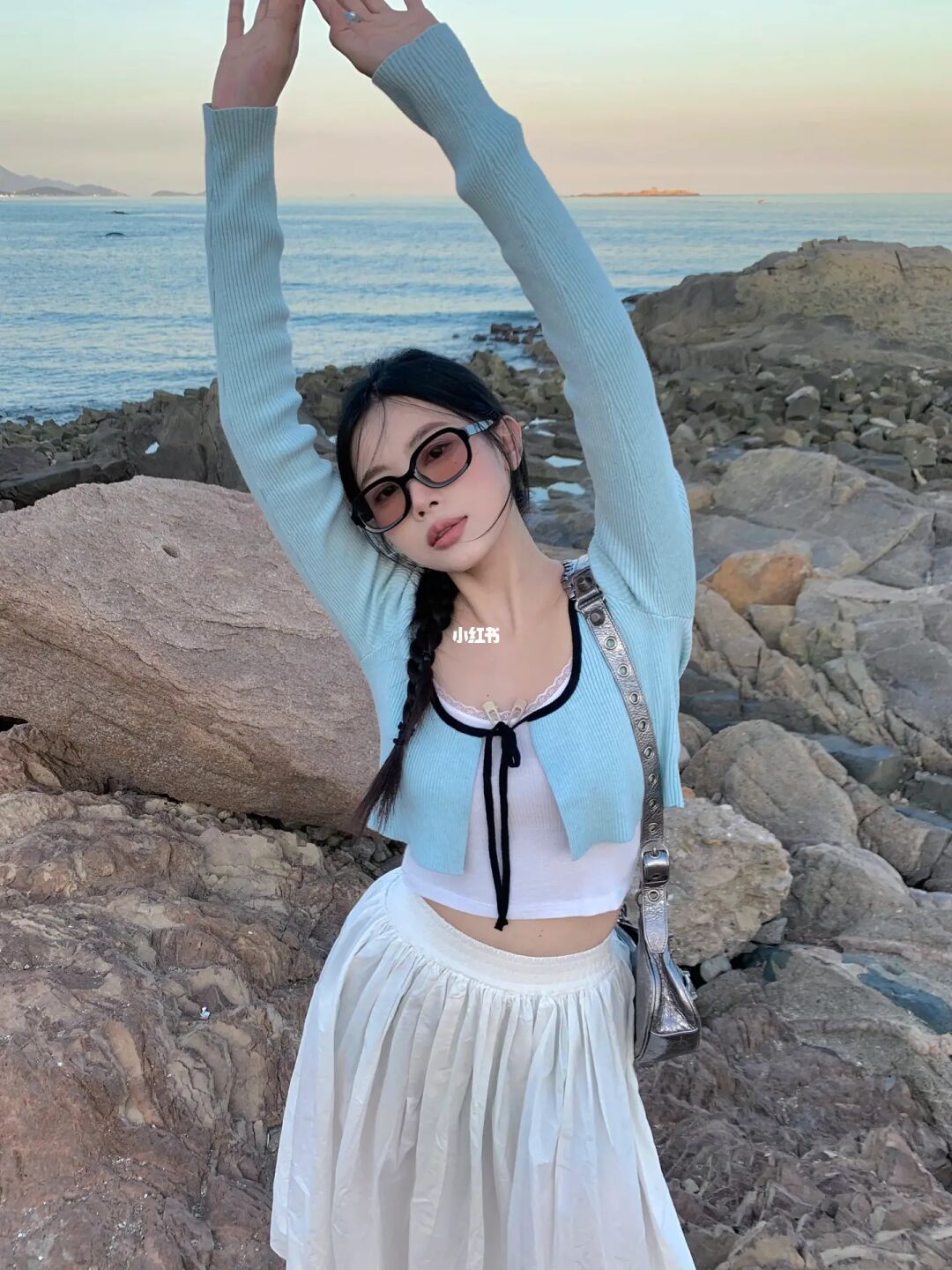 在海边等日落🌅