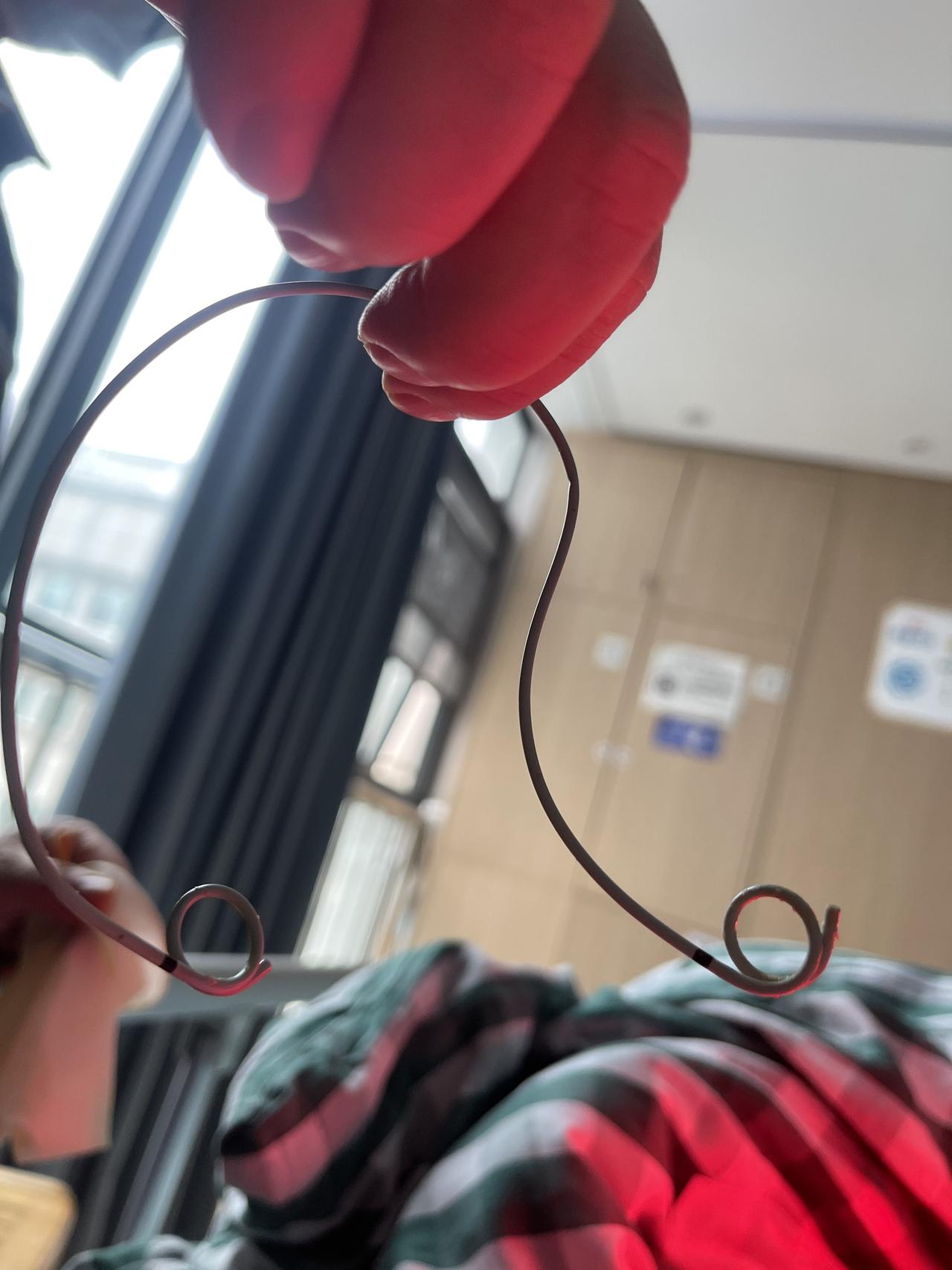 再次住院消灭肾结石，竟然清晰感受到全麻过程。原本跟麻醉师开玩笑说，想试试麻醉后圆