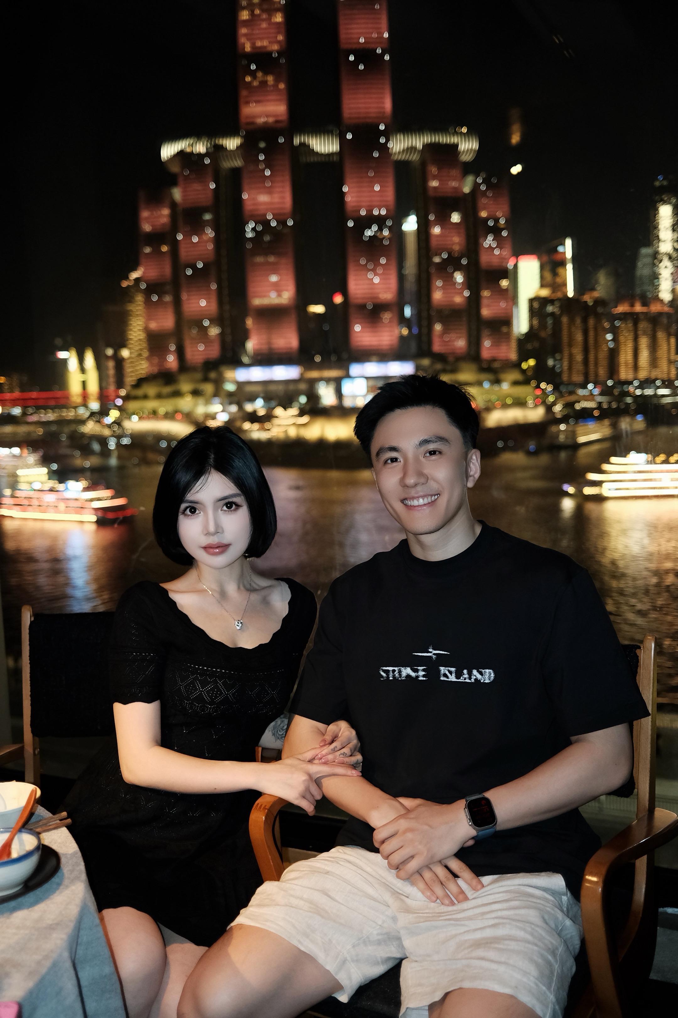 我没有惊艳绝伦的脸 但请记住我看你的眼