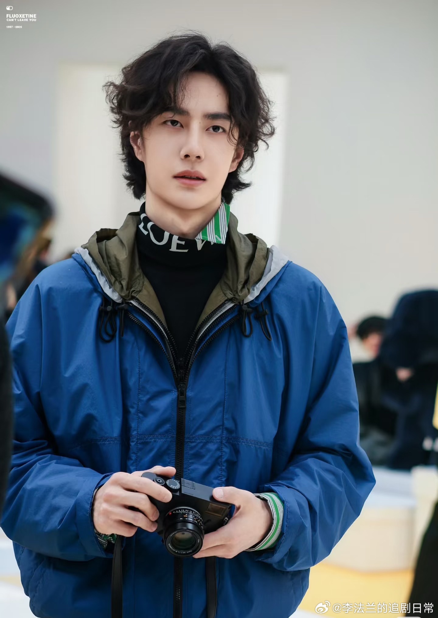 我这一生，可以因为任何一部剧，一个综艺，喜欢任何一个男人，但是绝对不能闹到肖战面