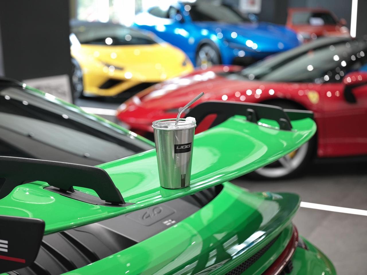 欣赏咱们的 UDG 不锈钢水杯，以后请叫我胡老师