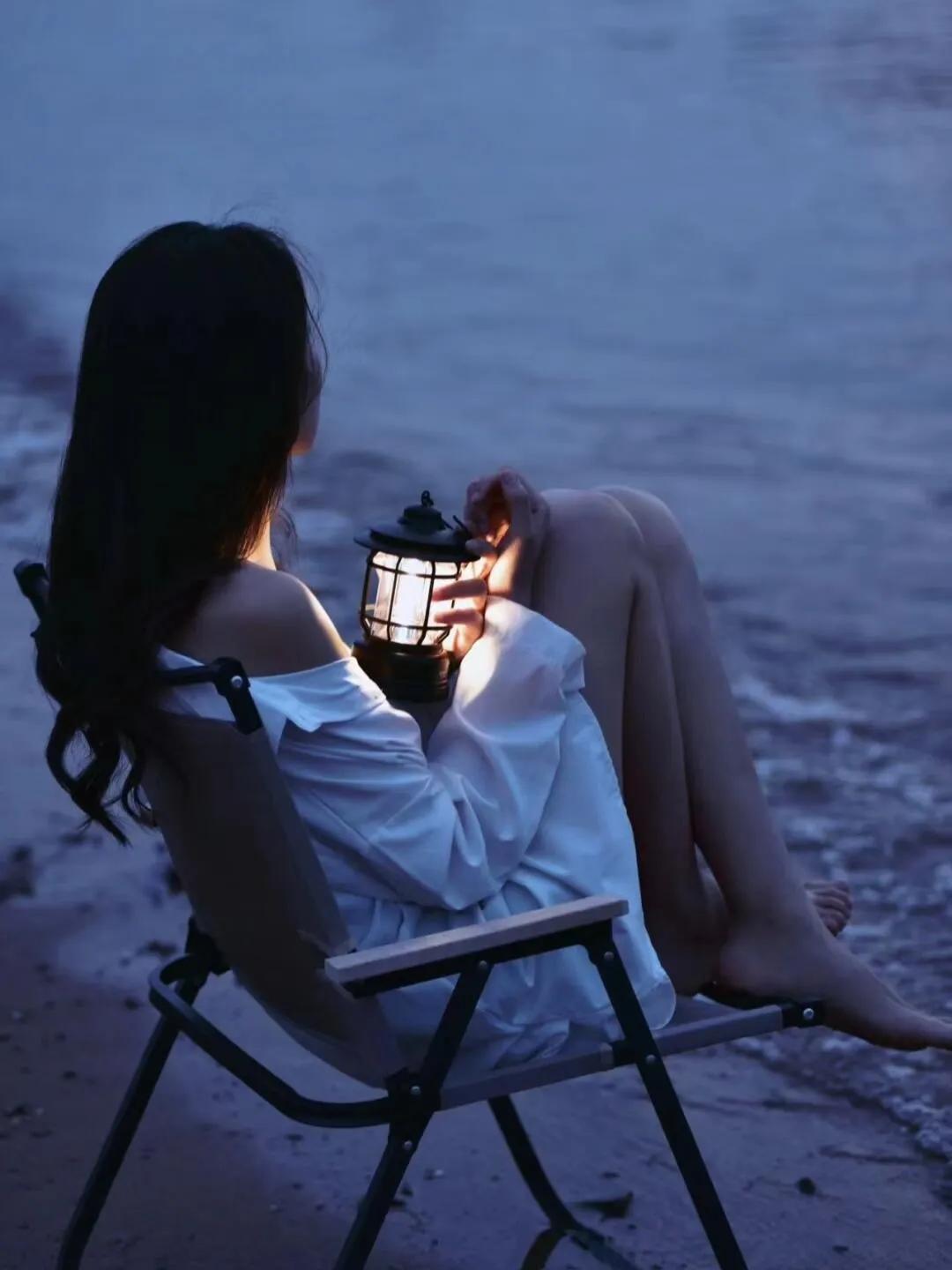 在临睡之前，浏览头条时发现，居然还有友友为流量和阅读量而烦恼，这让我颇感讶异。