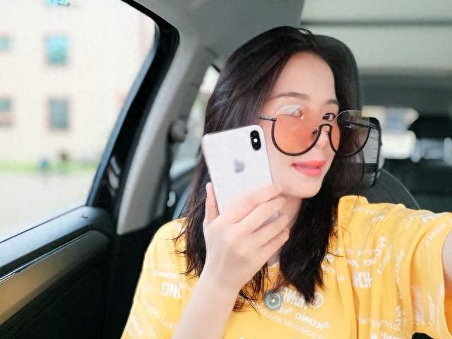 劝退普通人！iPhone 18 Pro Max顶配，只适合两类人