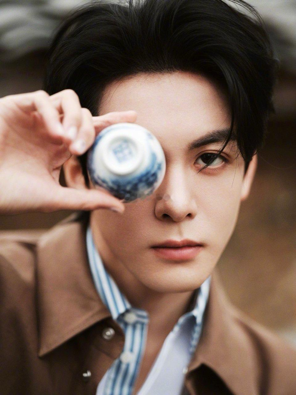 曾舜晞粤语情歌的舒适区 曾舜晞的粤语歌我可以循环一整天，咬字舒服声音温柔还不腻。