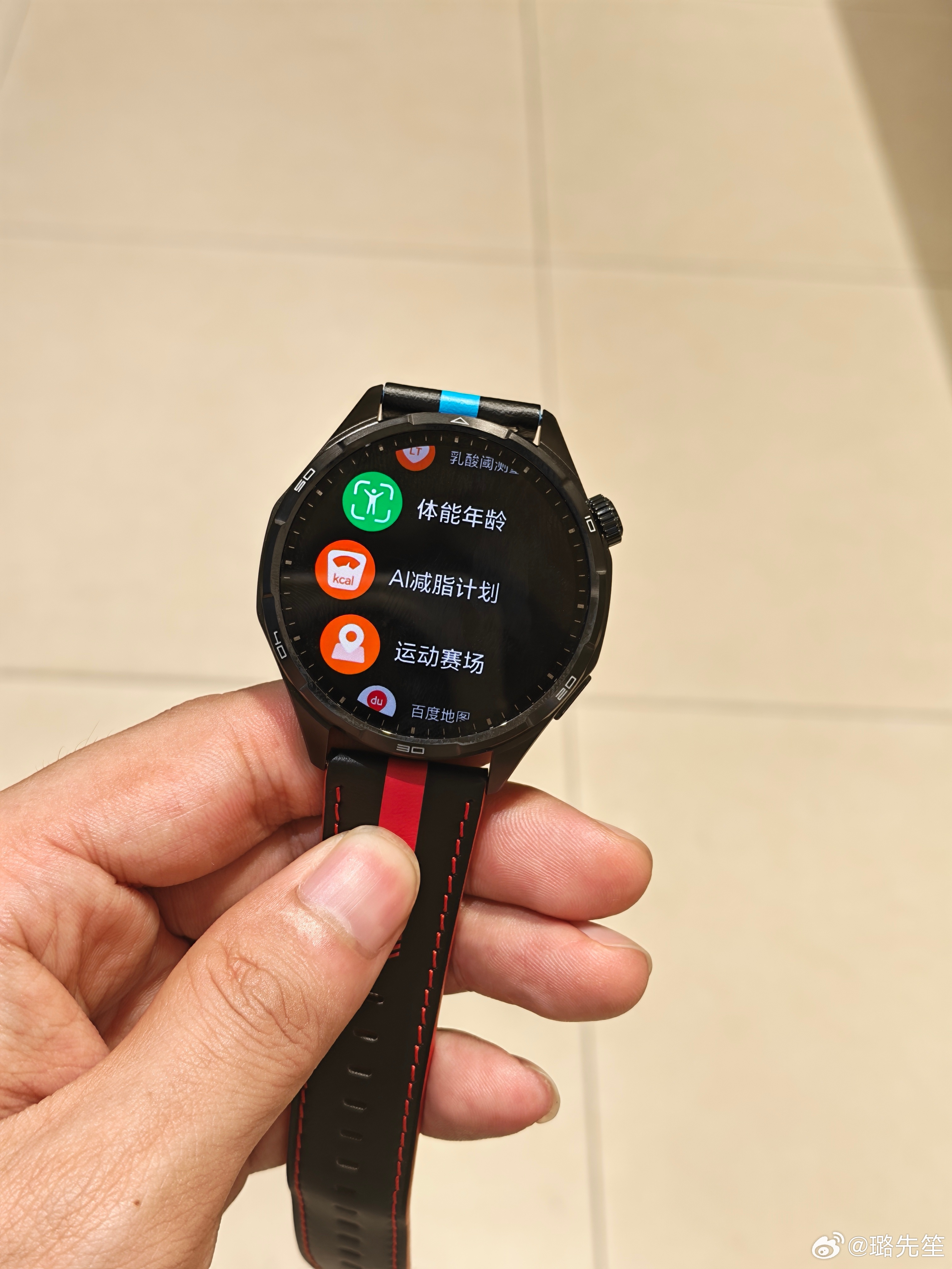 荣耀x张雪机车联名手表为什么没人买啊❗我仔细研究了一下这款手表，可以说是加量不加