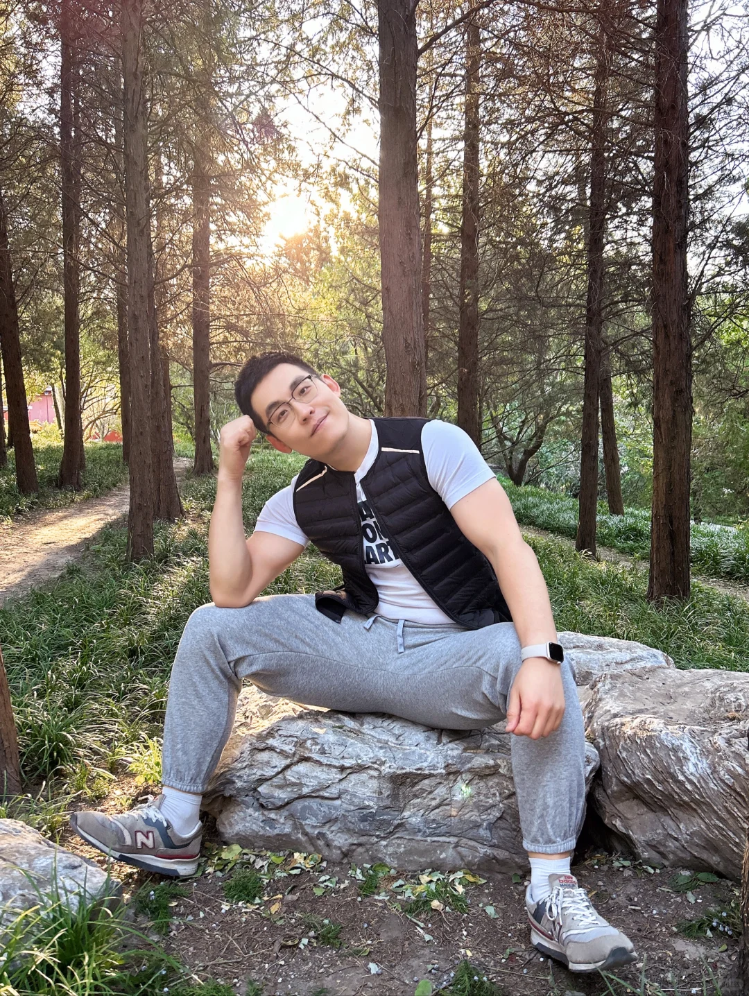 来小树林玩一会儿？