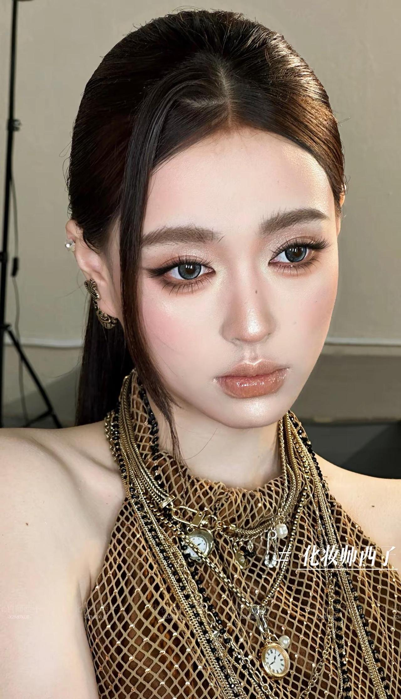 轻泰高智感浓颜系🖤。高级感轻亚裔风妆 轻泰感千金妆容 高级感妆面 钓系千金妆