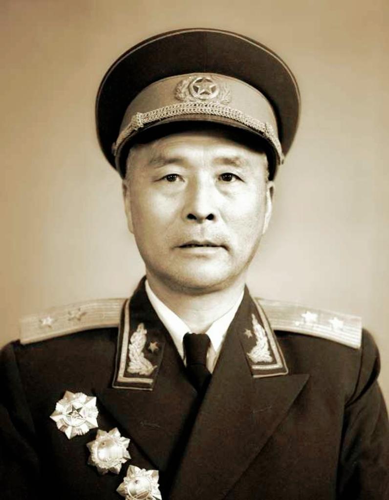 1936年红军团长牺牲后被士兵掩埋，一位路过的老妇人竟割下他身上的腐肉，这是为什