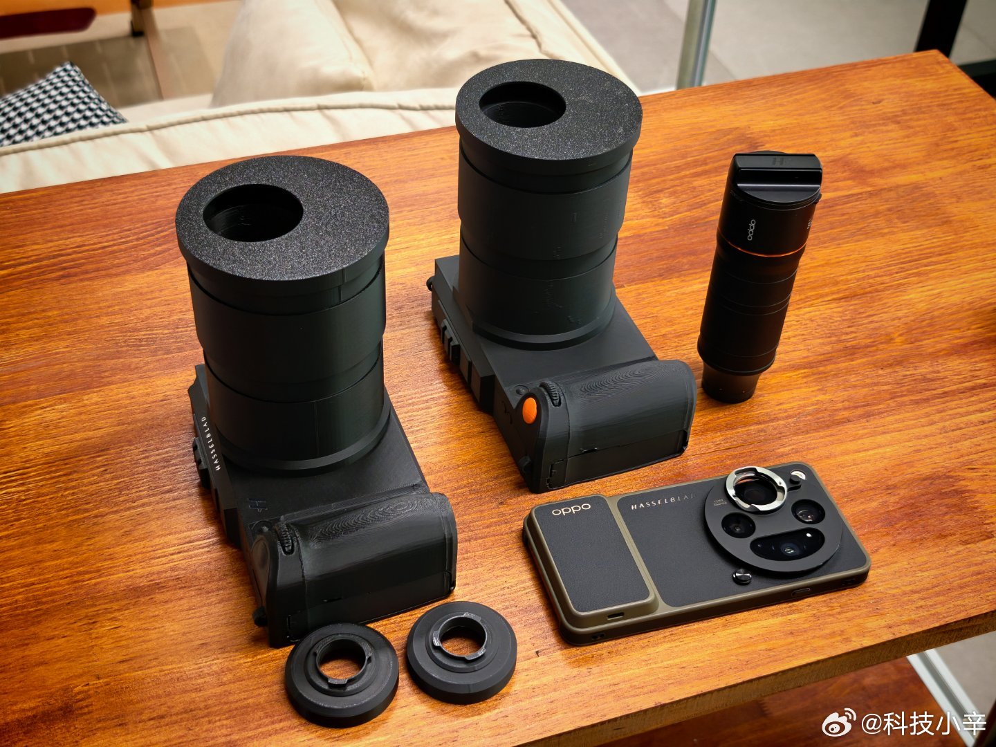 有个台湾的网友，想要我这套OPPO 版哈苏大师影像套装。安排一套给寄过去。